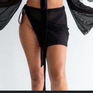 437 Swim Carter sarong - black